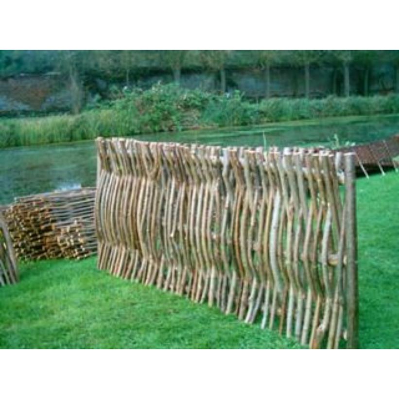 Panneau vertical en noisetier tressé - Loire